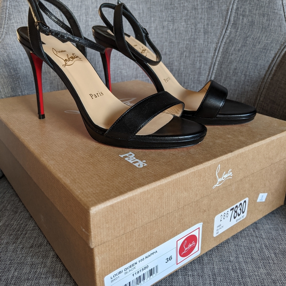 Christian Louboutin Loubi Queen 100 Nappa